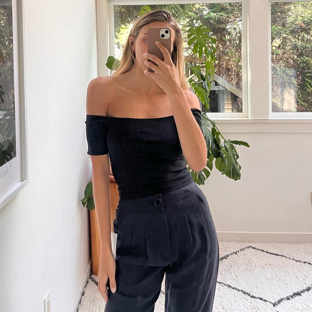 WILFRED FREE off the shoulder black top - size S